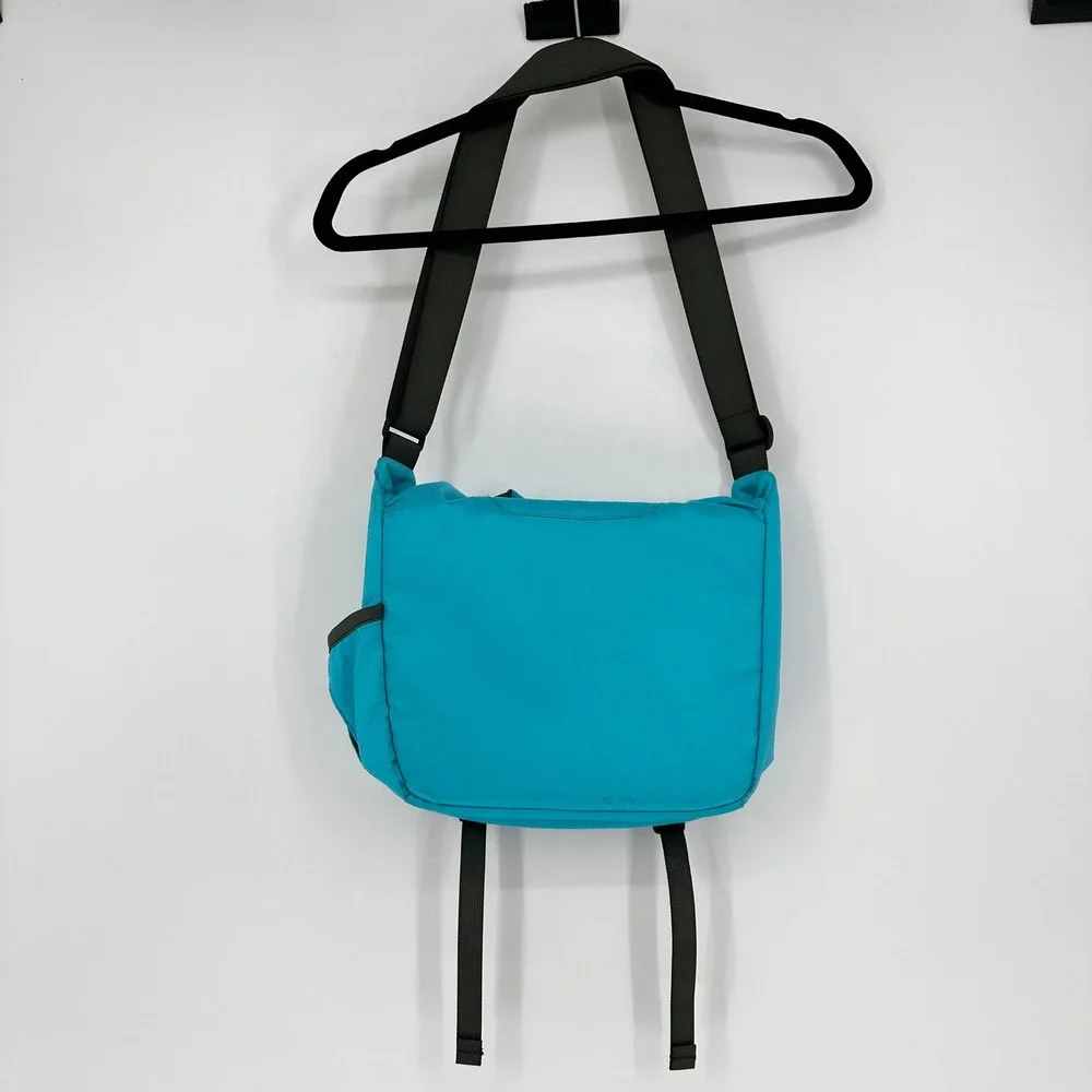 Patagonia Blue Turquoise Messenger Travel Laptop Bag Crossbody or Shoulder Uni